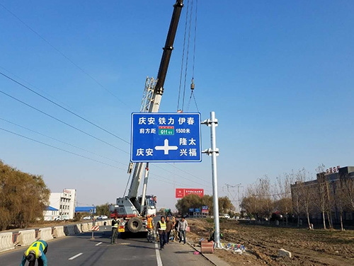 晋中晋中道路护栏网网片该如何进行正确的选购呢？